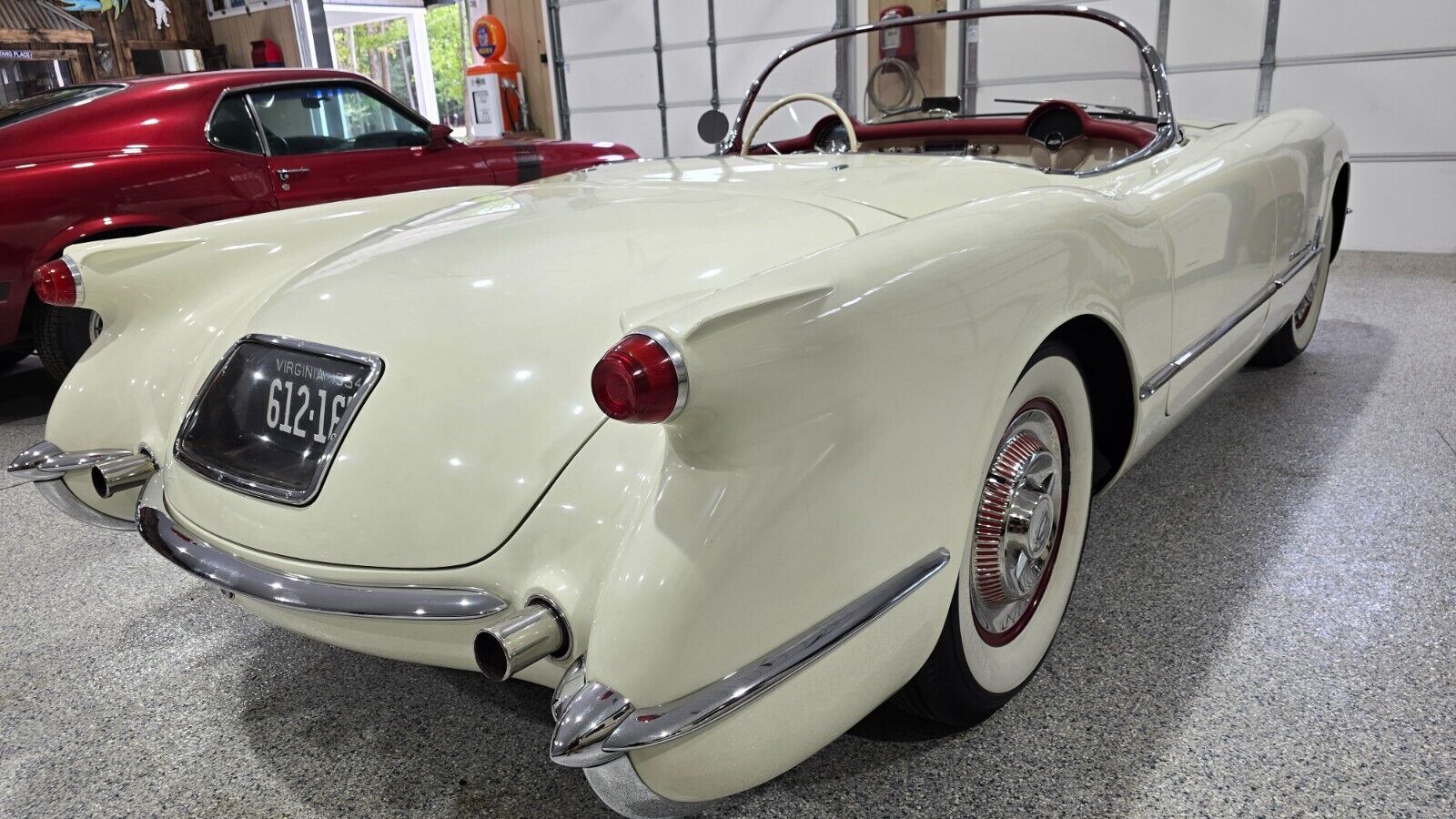 Chevrolet-Corvette-Cabriolet-1954-White-Red-51773-2