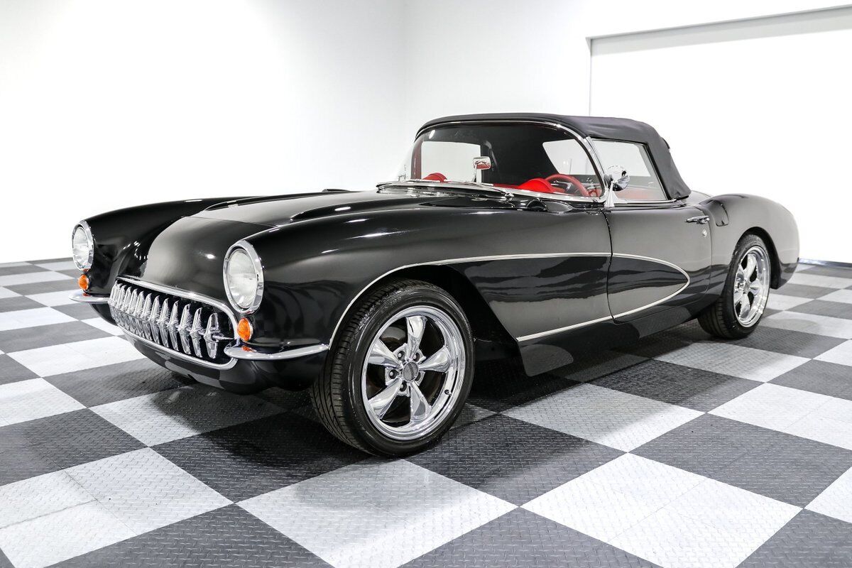 Chevrolet-Corvette-Cabriolet-1956-Black-Red-509-4