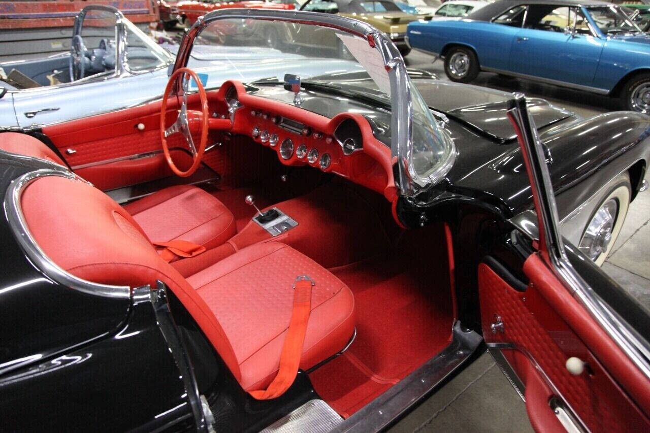 Chevrolet-Corvette-Cabriolet-1957-12