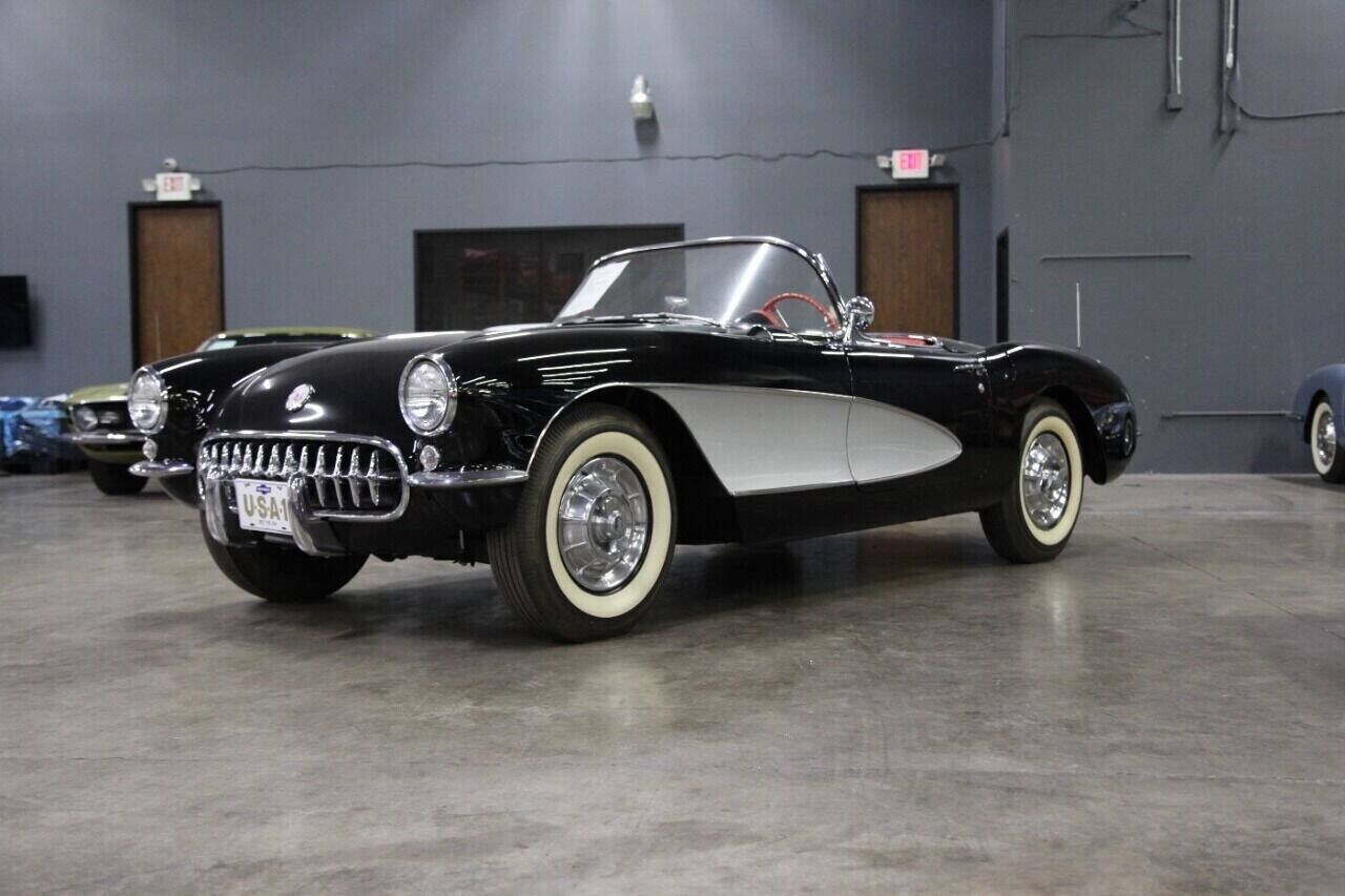 Chevrolet-Corvette-Cabriolet-1957-16