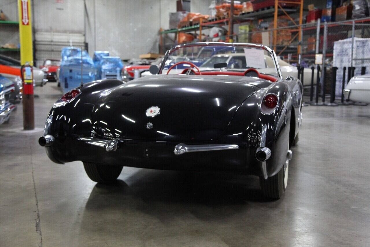 Chevrolet-Corvette-Cabriolet-1957-32