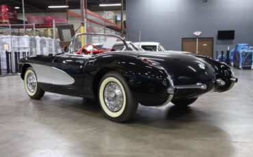 Chevrolet-Corvette-Cabriolet-1957-38