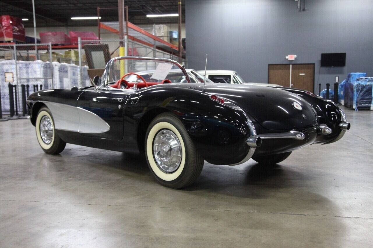 Chevrolet-Corvette-Cabriolet-1957-38