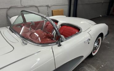 Chevrolet-Corvette-Cabriolet-1959-2