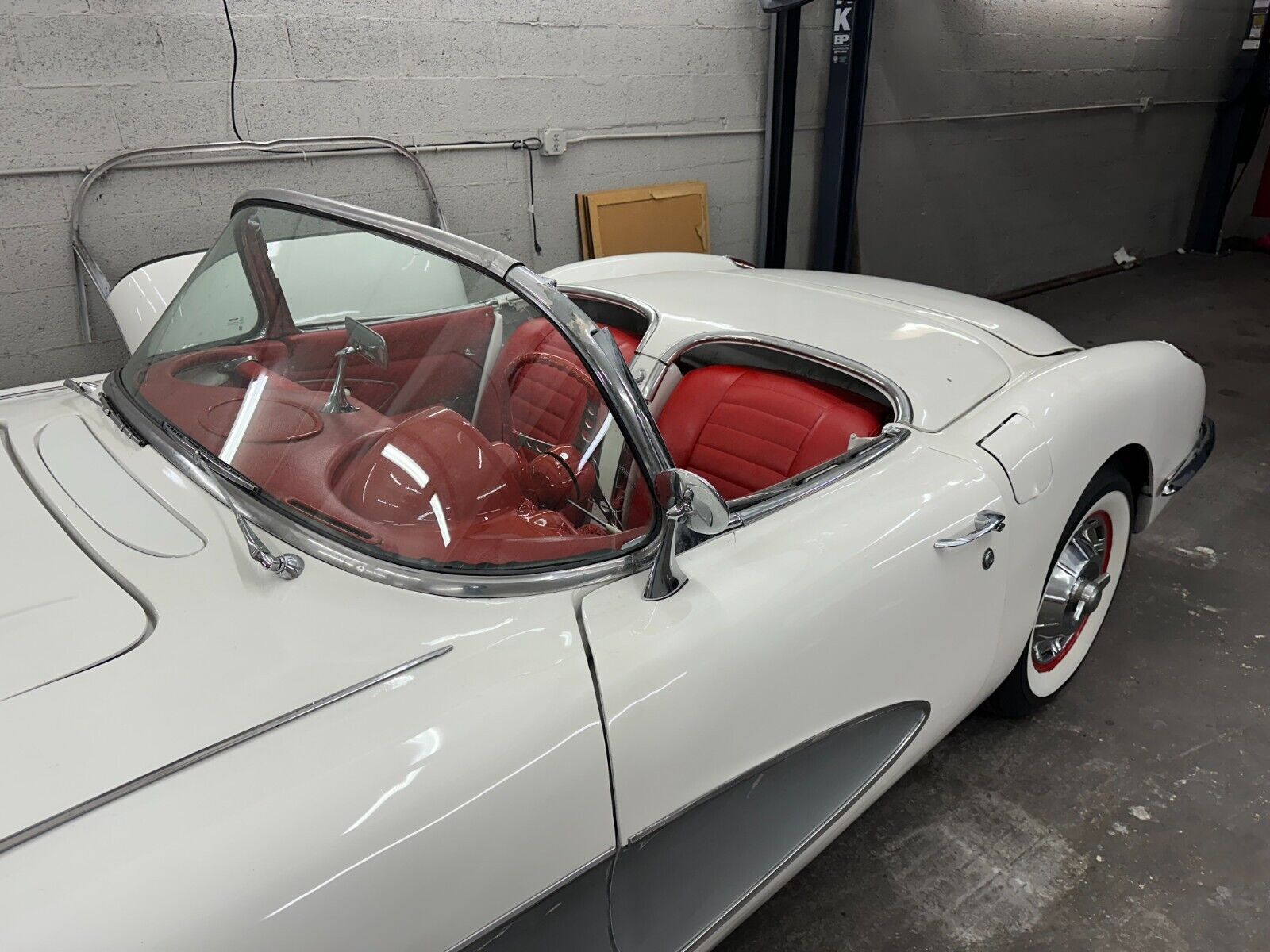 Chevrolet-Corvette-Cabriolet-1959-2