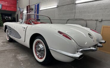 Chevrolet-Corvette-Cabriolet-1959-5