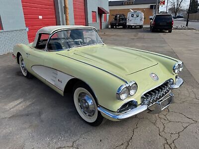 Chevrolet-Corvette-Cabriolet-1959-Yellow-Black-99999-10