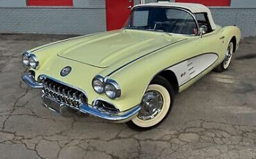 Chevrolet-Corvette-Cabriolet-1959-Yellow-Black-99999-2