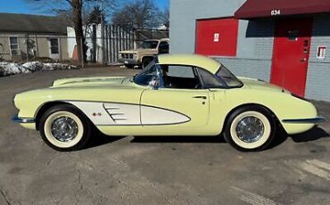 Chevrolet-Corvette-Cabriolet-1959-Yellow-Black-99999-4