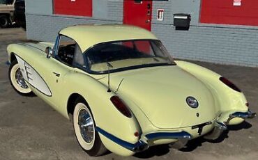 Chevrolet-Corvette-Cabriolet-1959-Yellow-Black-99999-7