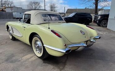 Chevrolet-Corvette-Cabriolet-1959-Yellow-Black-99999-9