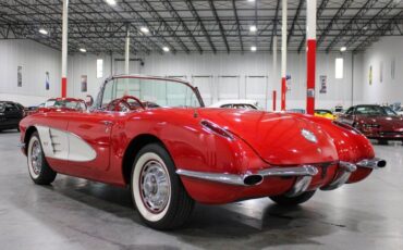 Chevrolet-Corvette-Cabriolet-1960-2