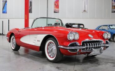 Chevrolet-Corvette-Cabriolet-1960-6