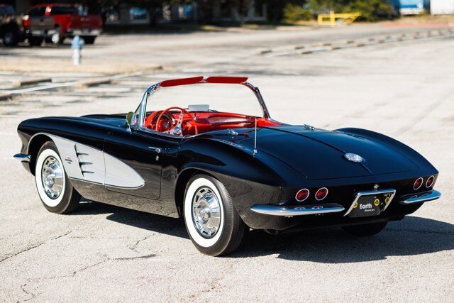 Chevrolet-Corvette-Cabriolet-1961-12