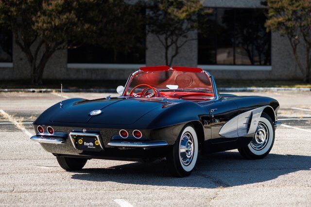 Chevrolet-Corvette-Cabriolet-1961-14