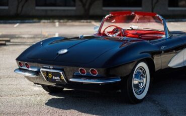 Chevrolet-Corvette-Cabriolet-1961-17