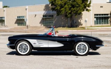 Chevrolet-Corvette-Cabriolet-1961-19