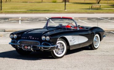 Chevrolet-Corvette-Cabriolet-1961-2