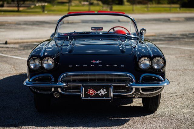 Chevrolet-Corvette-Cabriolet-1961-23