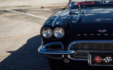 Chevrolet-Corvette-Cabriolet-1961-26