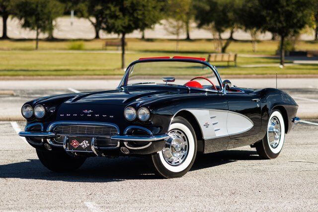 Chevrolet-Corvette-Cabriolet-1961-3