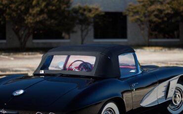 Chevrolet-Corvette-Cabriolet-1961-32