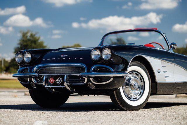 Chevrolet-Corvette-Cabriolet-1961-33