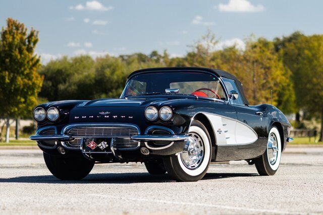 Chevrolet-Corvette-Cabriolet-1961-4