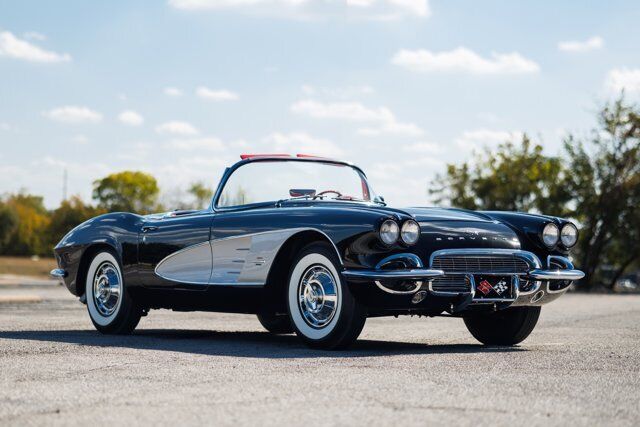 Chevrolet-Corvette-Cabriolet-1961-7