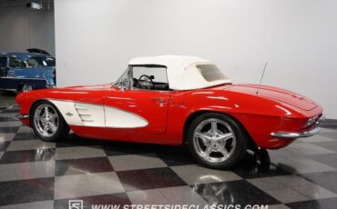 Chevrolet-Corvette-Cabriolet-1961-8