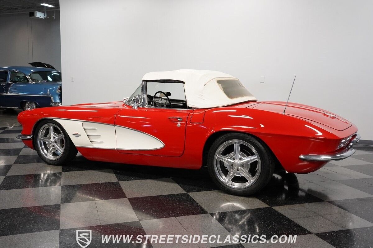 Chevrolet-Corvette-Cabriolet-1961-8