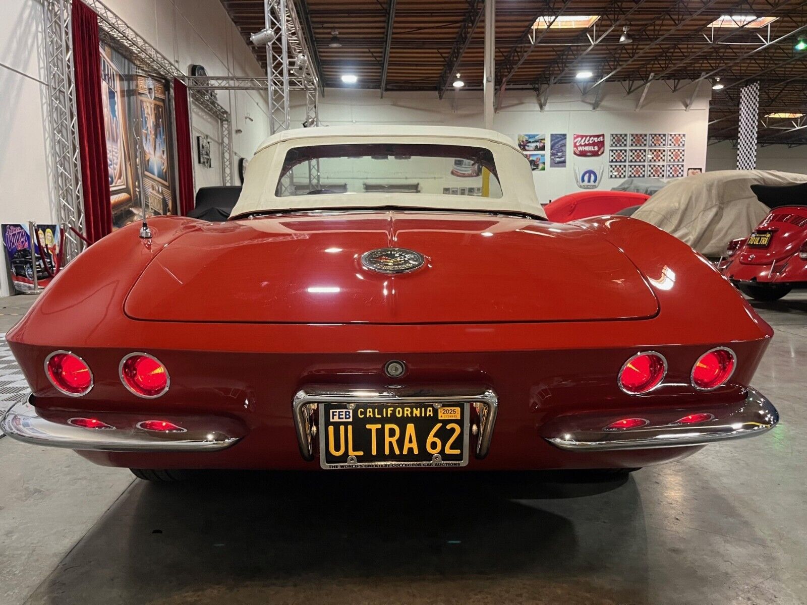 Chevrolet-Corvette-Cabriolet-1962-3