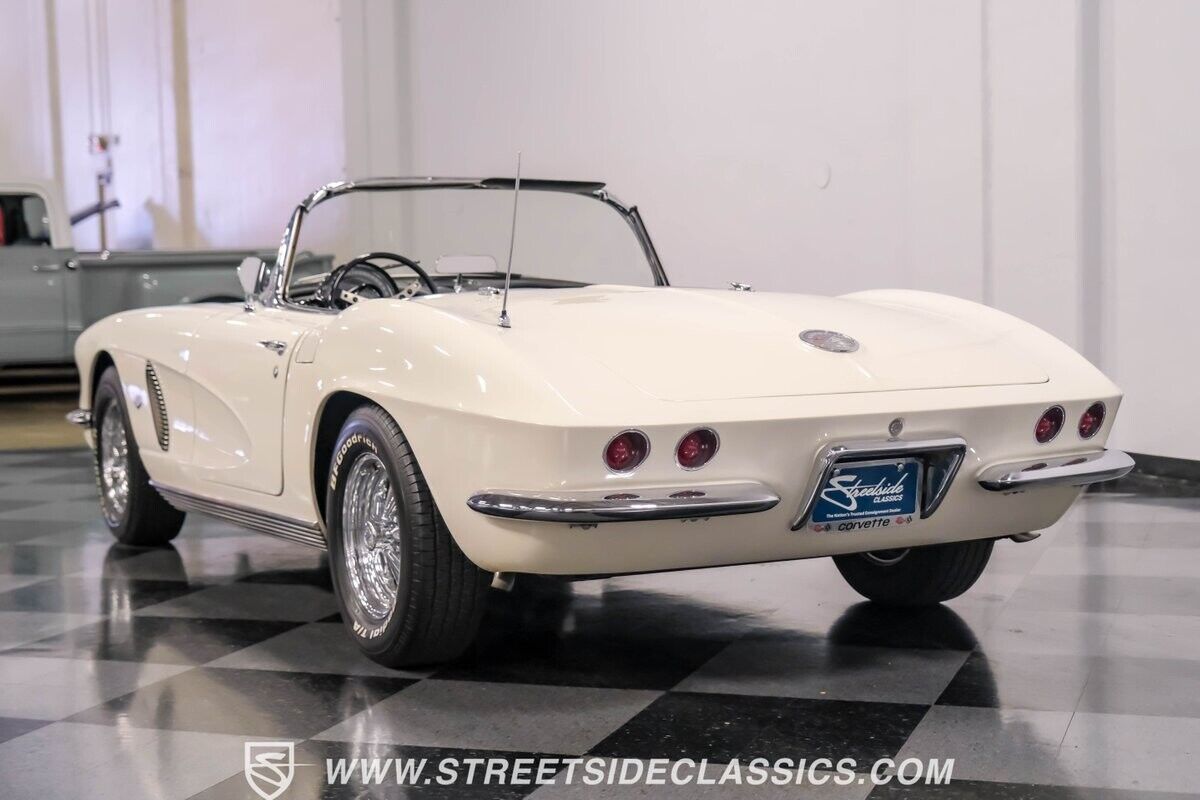 Chevrolet-Corvette-Cabriolet-1962-9