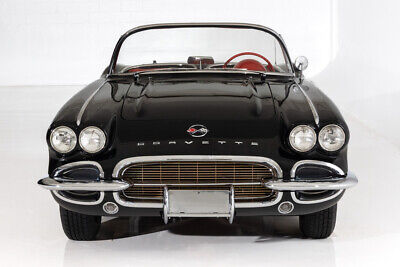 Chevrolet-Corvette-Cabriolet-1962-Black-Red-0-3