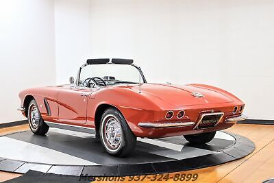 Chevrolet-Corvette-Cabriolet-1962-Burgundy-Black-96718-3