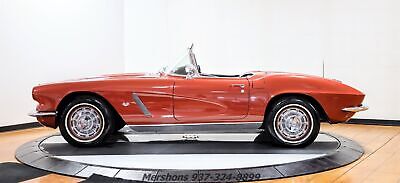 Chevrolet-Corvette-Cabriolet-1962-Burgundy-Black-96718-4