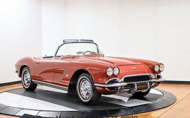 Chevrolet-Corvette-Cabriolet-1962-Burgundy-Black-96718-5