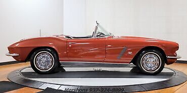 Chevrolet-Corvette-Cabriolet-1962-Burgundy-Black-96718-6