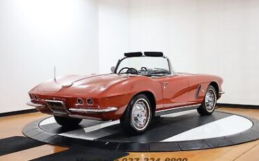 Chevrolet-Corvette-Cabriolet-1962-Burgundy-Black-96718-7