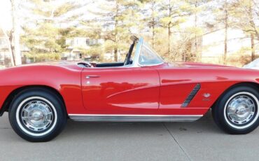 Chevrolet-Corvette-Cabriolet-1962-Red-Black-131857-13