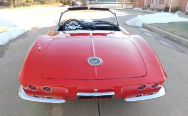 Chevrolet-Corvette-Cabriolet-1962-Red-Black-131857-16