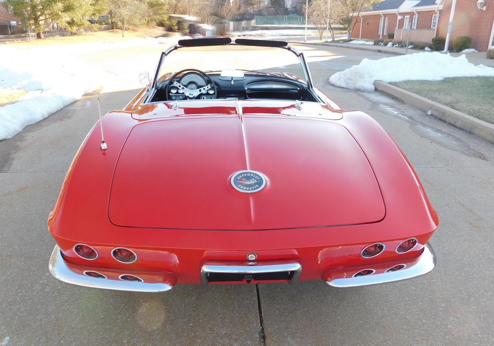 Chevrolet-Corvette-Cabriolet-1962-Red-Black-131857-16