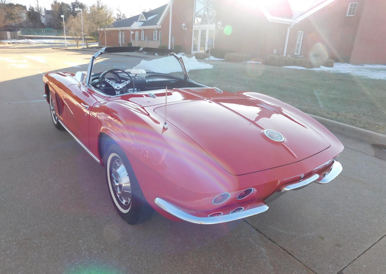 Chevrolet-Corvette-Cabriolet-1962-Red-Black-131857-18