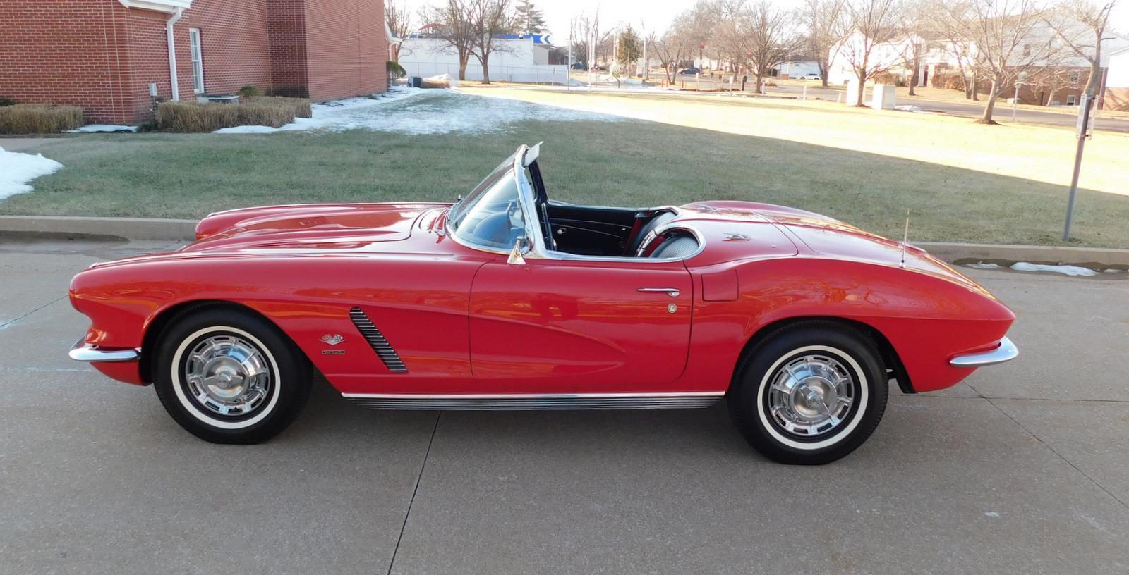 Chevrolet-Corvette-Cabriolet-1962-Red-Black-131857-21