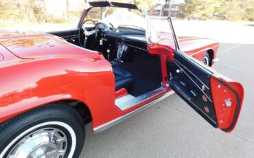 Chevrolet-Corvette-Cabriolet-1962-Red-Black-131857-33