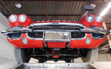 Chevrolet-Corvette-Cabriolet-1962-Red-Black-131857-4