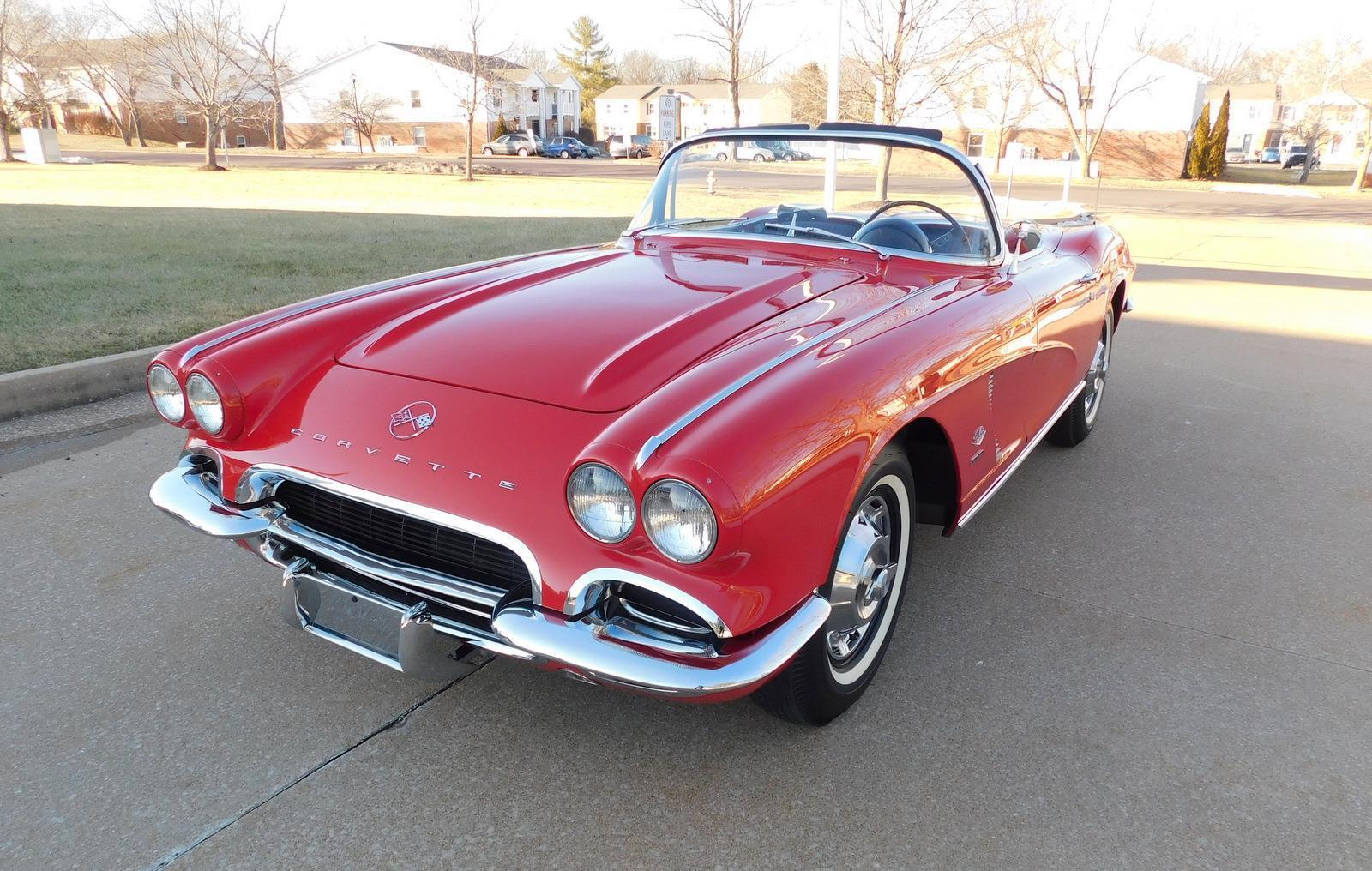 Chevrolet-Corvette-Cabriolet-1962-Red-Black-131857-7