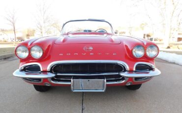 Chevrolet-Corvette-Cabriolet-1962-Red-Black-131857-9