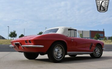 Chevrolet-Corvette-Cabriolet-1962-Red-Black-39595-6