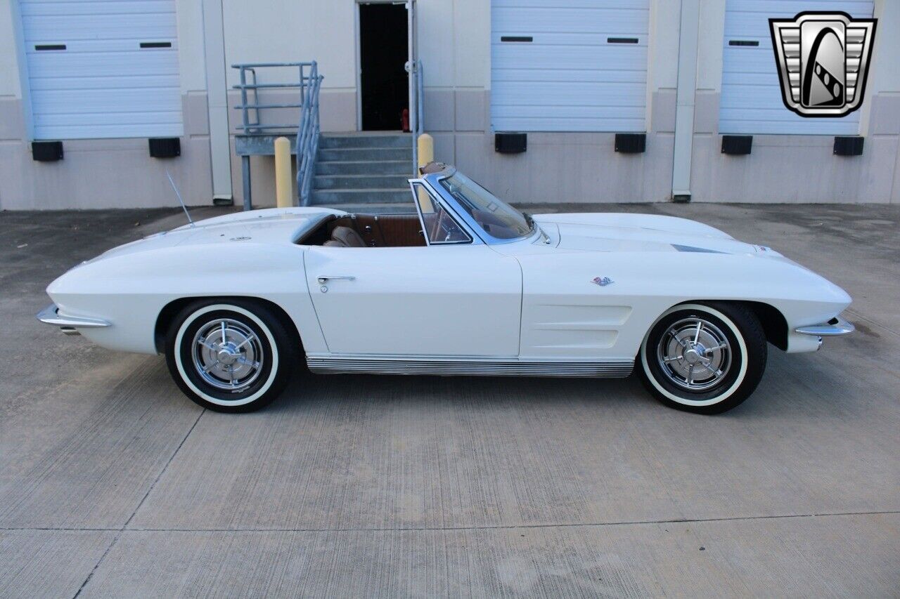 Chevrolet-Corvette-Cabriolet-1963-3